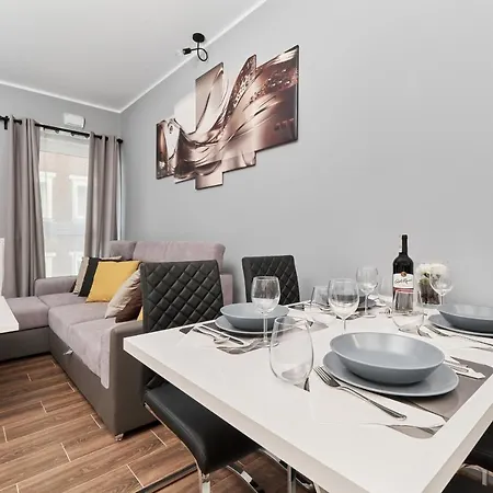 Jana Pawla Ii With Free Parking By Renters *