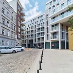 Jana Pawla Ii With Free Parking By Renters Appartamento