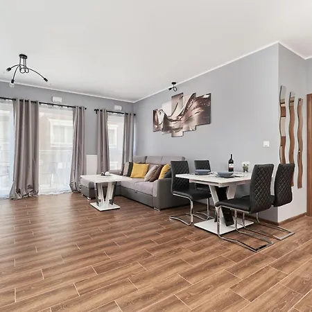 Jana Pawla Ii With Free Parking By Renters *