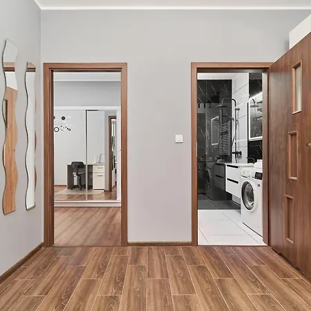 Jana Pawla Ii With Free Parking By Renters *