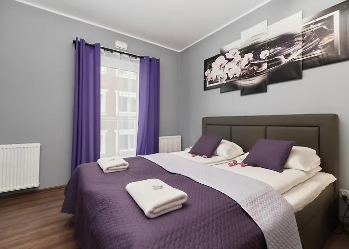 Jana Pawla Ii With Free Parking By Renters Apartment *