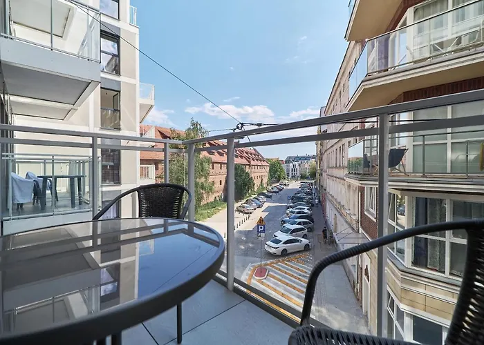 Jana Pawla Ii With Free Parking By Renters Apartment Wroclaw