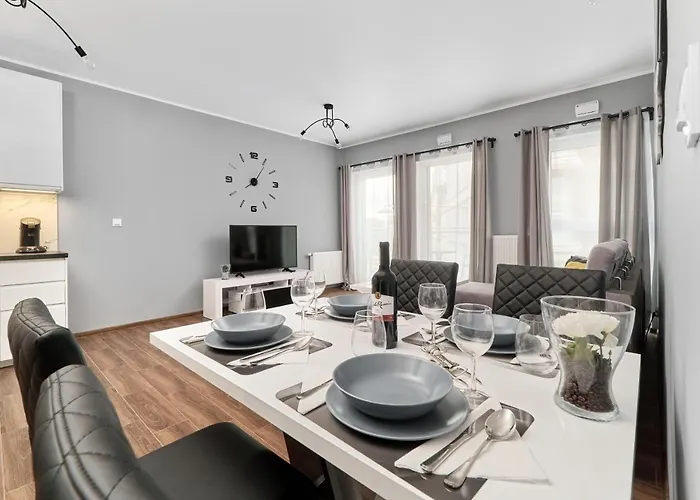 Jana Pawla Ii With Free Parking By Renters Apartment *